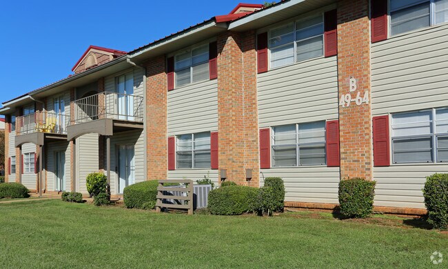 Millbrook Pointe Apartments - Millbrook Pointe Apartments