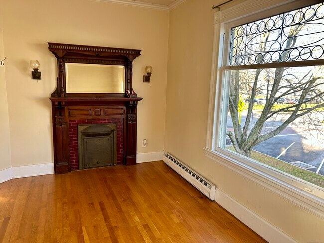 Photo - 2247 Main St Unit 2 So.