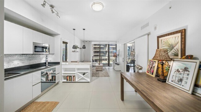 Photo - 1010 Brickell Ave Unit 2008