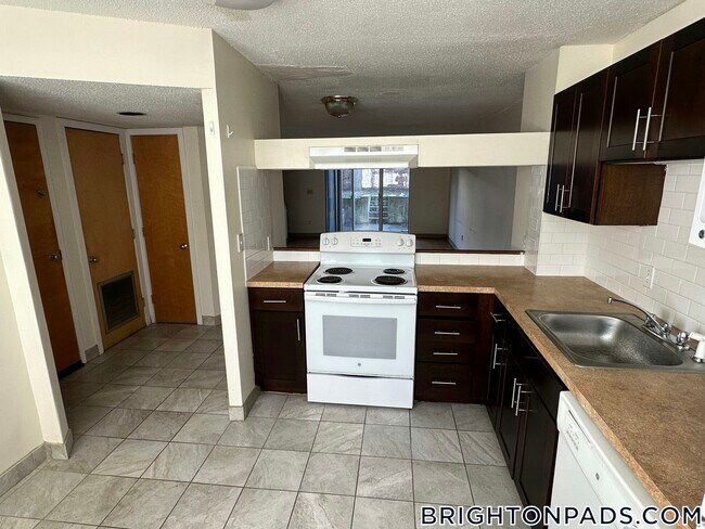 Photo - 140 N Beacon St Unit A2