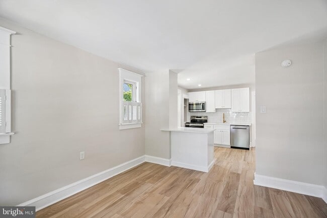 102 E Park Ave Unit A