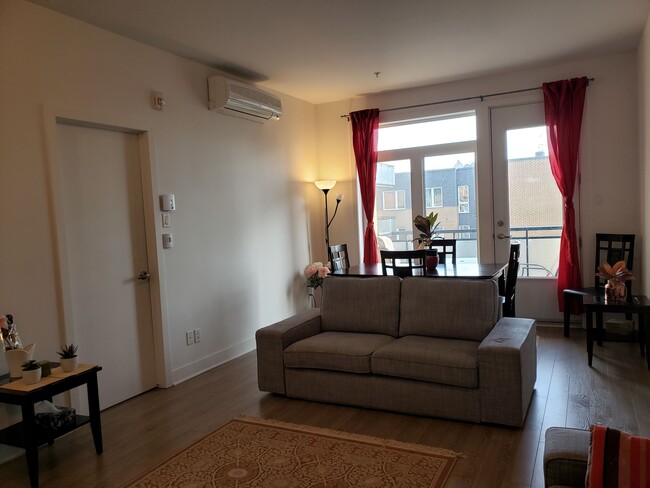 Photo - 6970 Av Victoria Unit 302