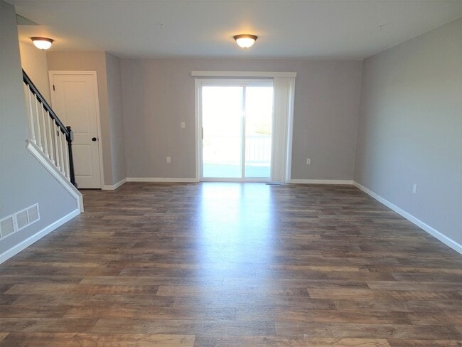 Photo - 229 Lakeside Xing