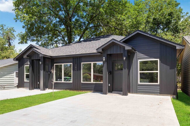 Photo - 4651 Mallow St