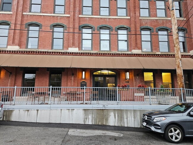 Photo - Fully furnished all utilities included!!! Unit 412