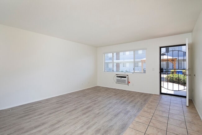 Oakdale Apartments