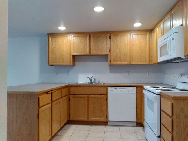 Photo - Charming 3-Bed Duplex with 2.5 Baths & 160...