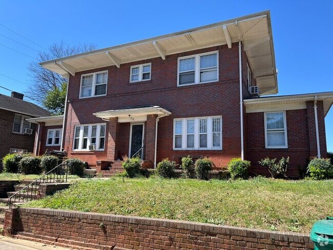 Building Photo - Quaint Apartment Downtown Albemarle