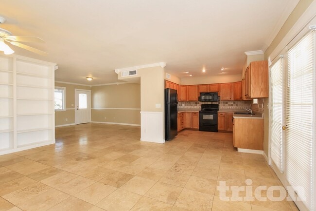 Photo - 6237 W Marconi Ave