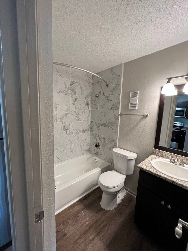 Photo - Paper Moon Apartments