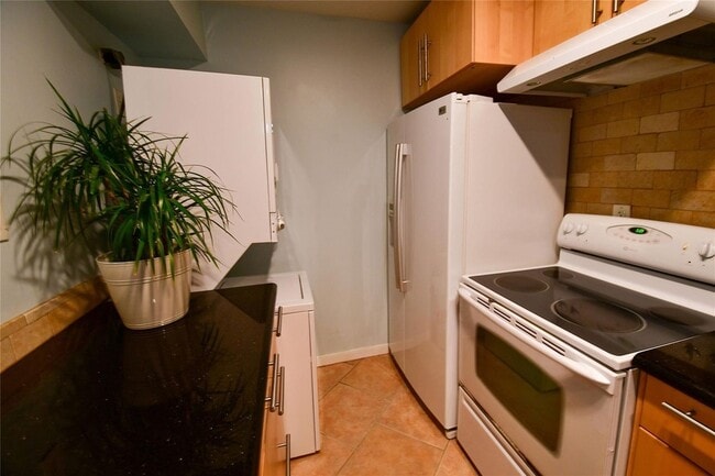 Photo - 1601 S Shepherd Dr Unit 141