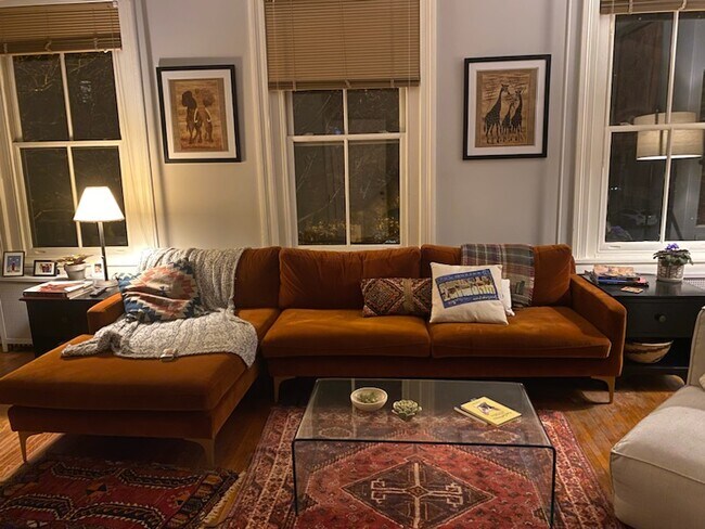 42 N 2nd St Unidad Historic Downtown Apartment