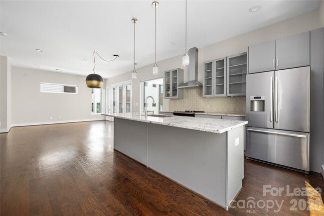 Photo - 1008 Westbrook Dr