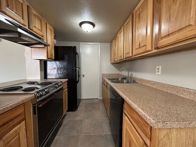 948 S Alma School Rd Unit 1