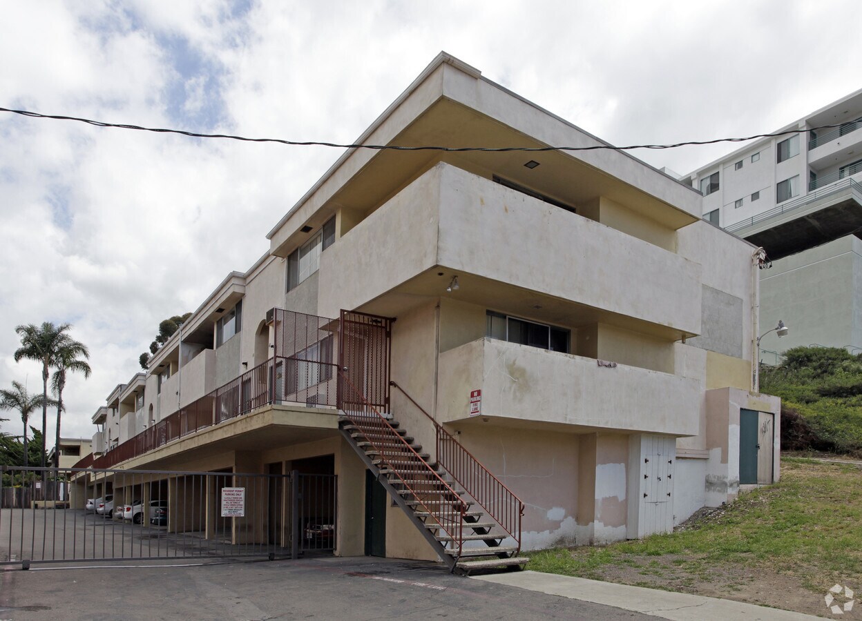 Photo - 5225 Trojan Ave