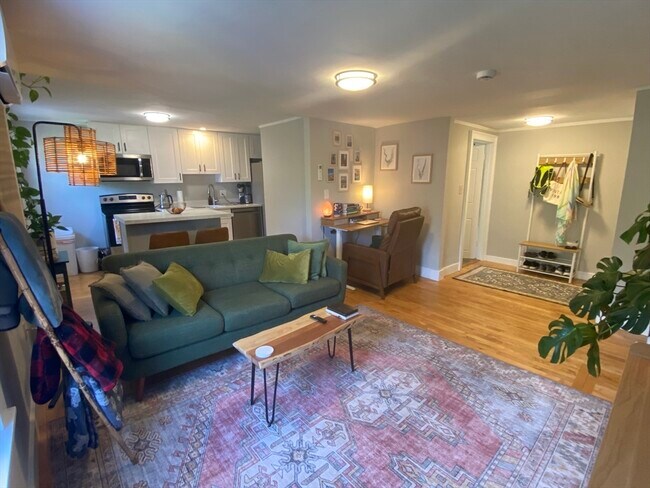 Photo - 13 Pleasant St Unit 2