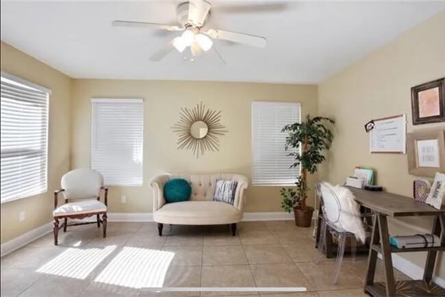 Photo - 6866 Milne Blvd