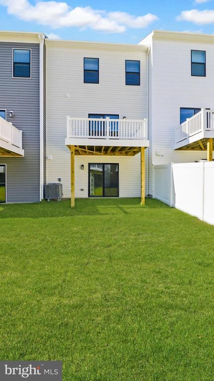 Photo - 466 Still Feather Ave