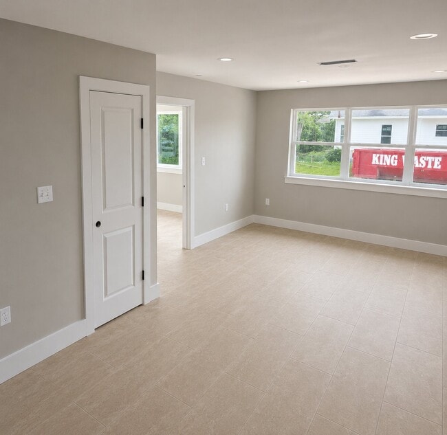 Photo - 202 Mackerel St