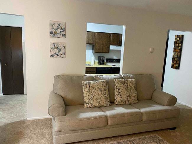 Photo - 1600 Newman Ave