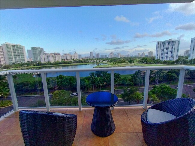 Building Photo - 3625 N Country Club Dr Unit 1004 Rental