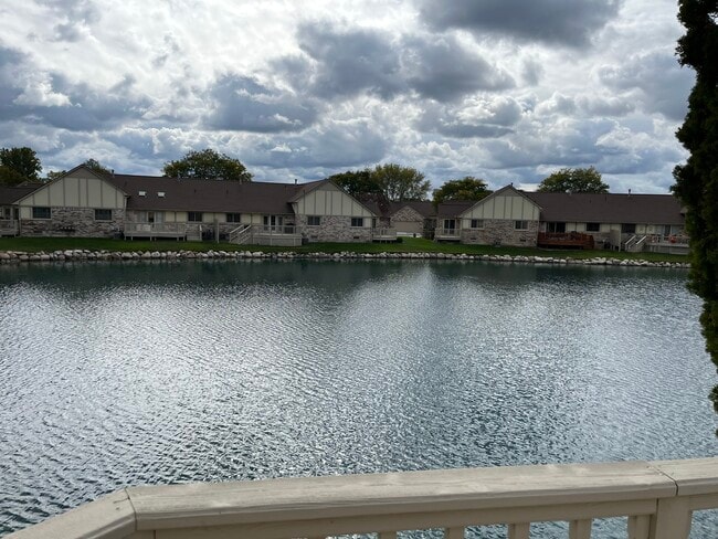 Photo - 43389 Riverbend Blvd