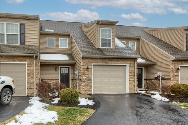 Photo - Fully Furnished 2 Bedroom Townhome