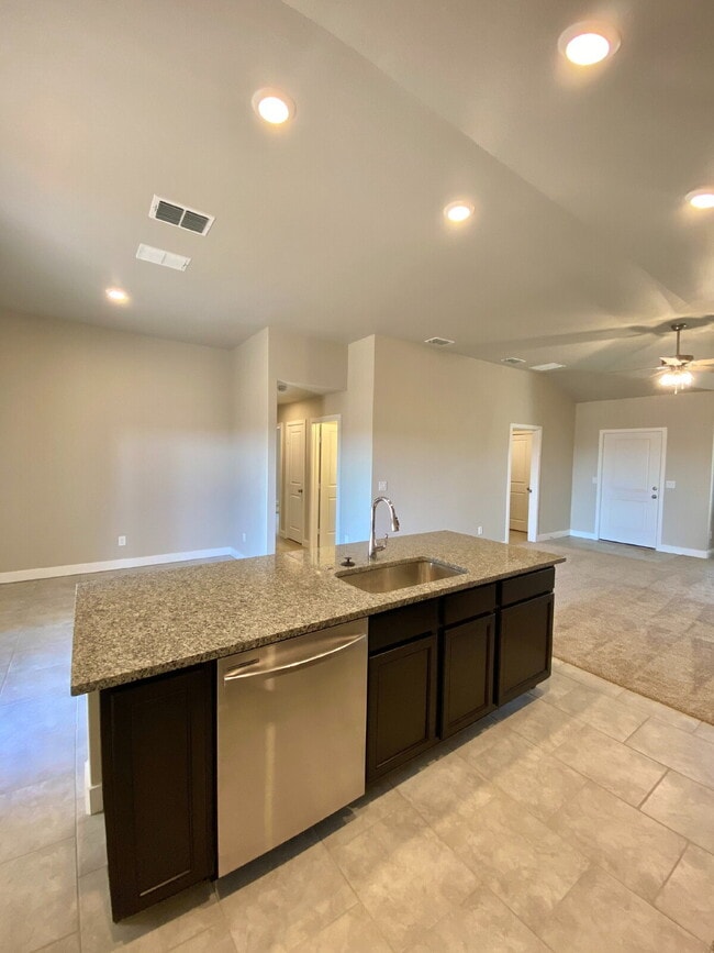 Photo - South Lubbock! 3/2/2 in Bell Farms.