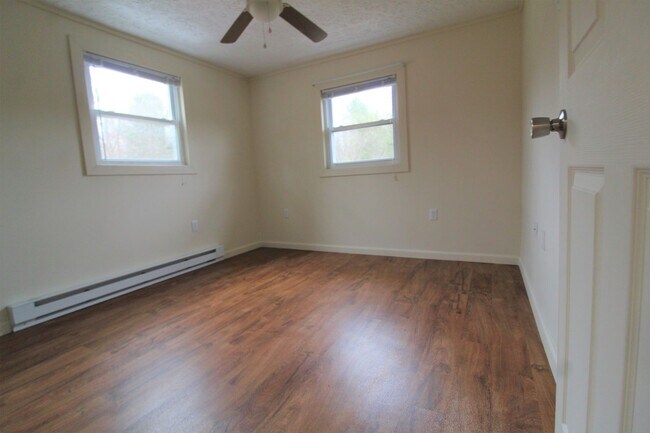 Photo - 8 Braddock St Unidad 8-202 Braddock Street