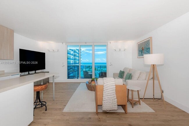 Photo - 2301 Collins Ave Unit 541