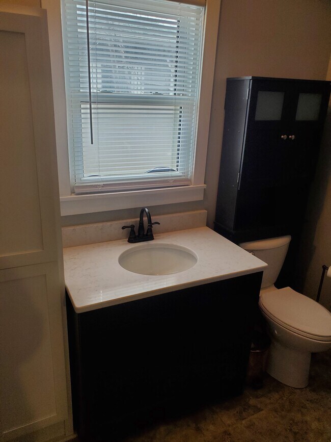 Photo - 509 Floyd St