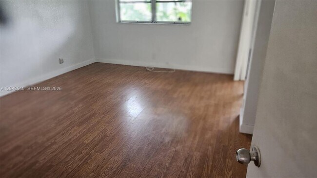 Photo - 8555 NW 10th St Unidad B106