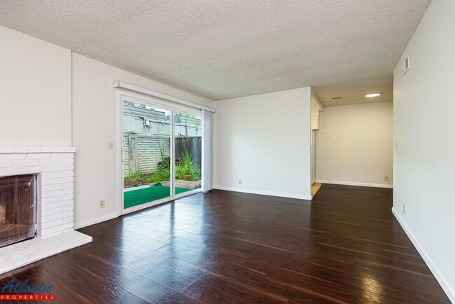 Photo - Olive 1178/1180 Unit 1178