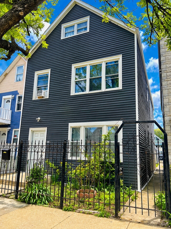 Building Photo - 2114 W 51st St Unit 1