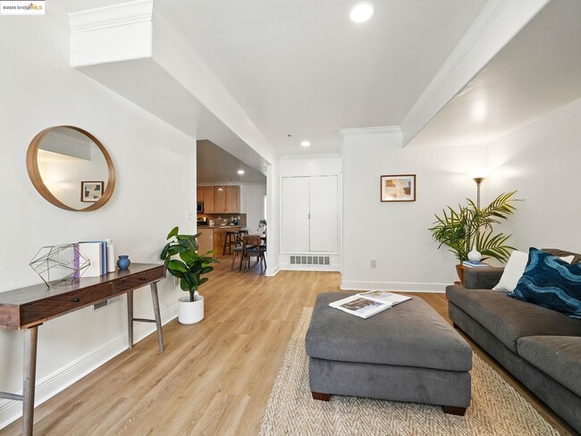 Photo - 1515 14th Ave Unit 201