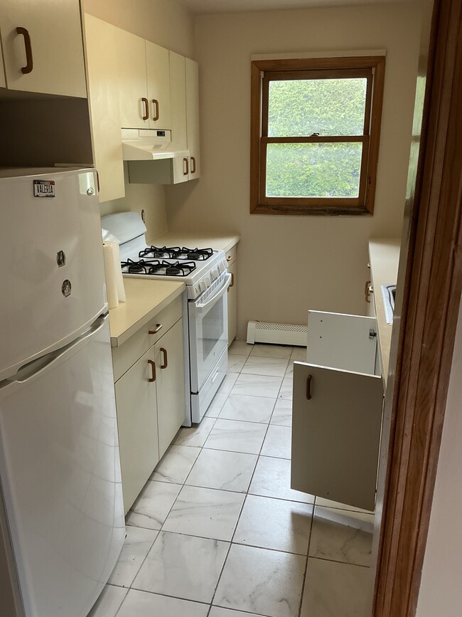 Photo - 225 Sickles Ave Unit 1