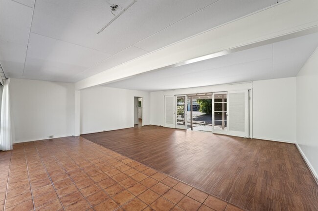 Photo - 115 Ohana St