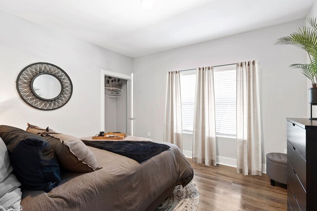 Atlantic Breeze Apartments