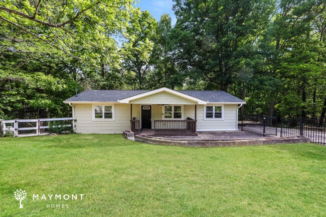 Building Photo - 2540 Summer Lake Rd