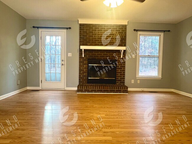 Photo - Exceptional value for a 3 Bedroom 2bath Fenced yard home close to Ft. Bragg