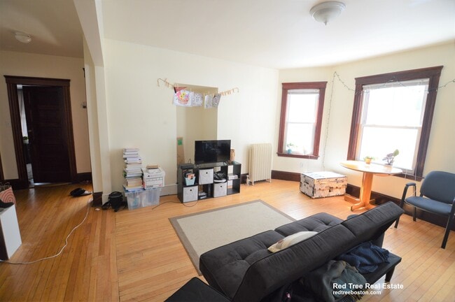 Photo - 331 Faneuil St Unit 2