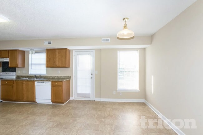 Photo - 1123 Alston Hill Dr