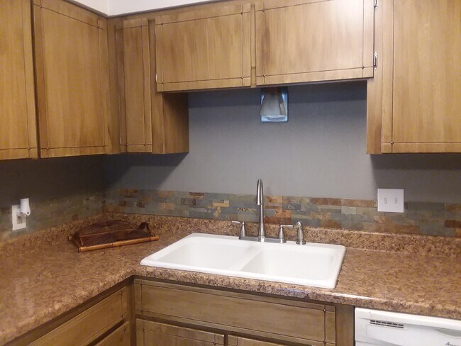 Photo - 348 W Davidson Ave