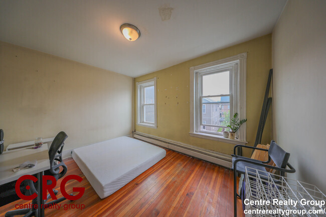 Building Photo - 62 Empire St Unit 2 Rental
