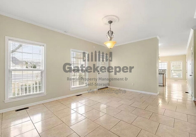 Photo - 408 St Dunstans Ct