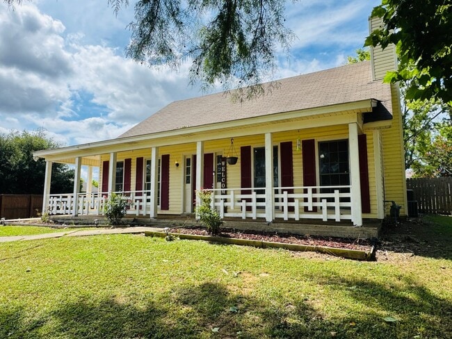 Building Photo - Dreamy 3-Bedroom Rental