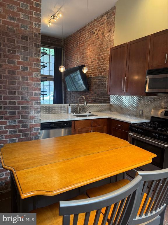 Photo - 2200 Pine St Unit 112