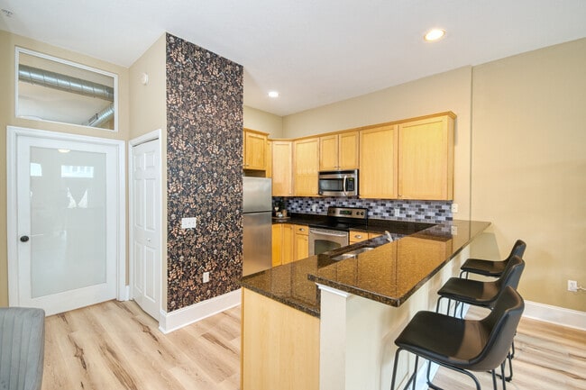Photo - 415 Saint Francis St Unit Young professional dream