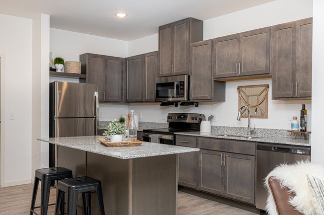 Photo - Londin Crossing