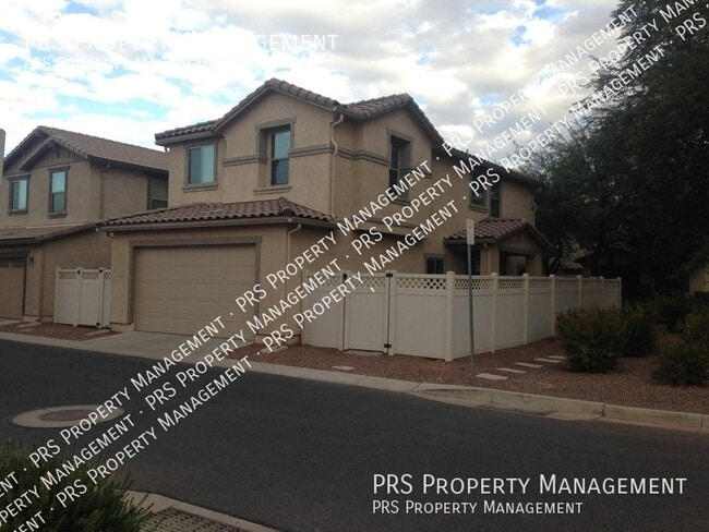 Building Photo - 1007 S Cheshire Ln